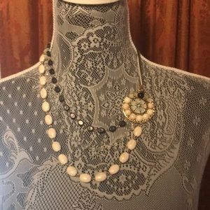 NWOT three tier statement necklace.